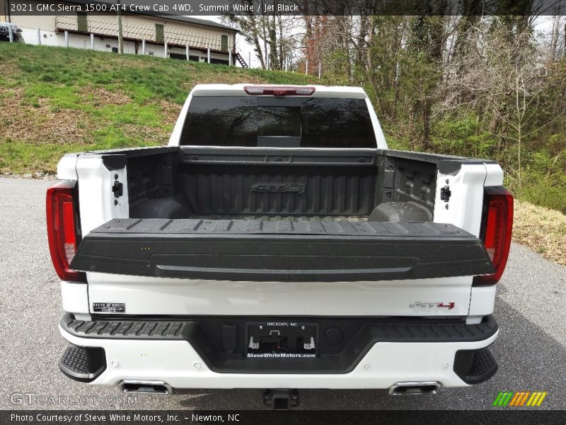 Summit White / Jet Black 2021 GMC Sierra 1500 AT4 Crew Cab 4WD