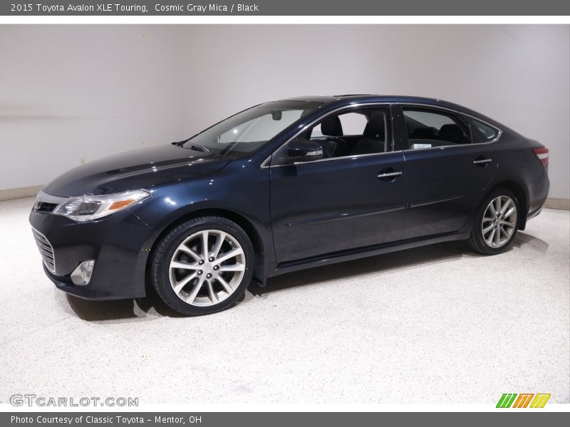 Front 3/4 View of 2015 Avalon XLE Touring