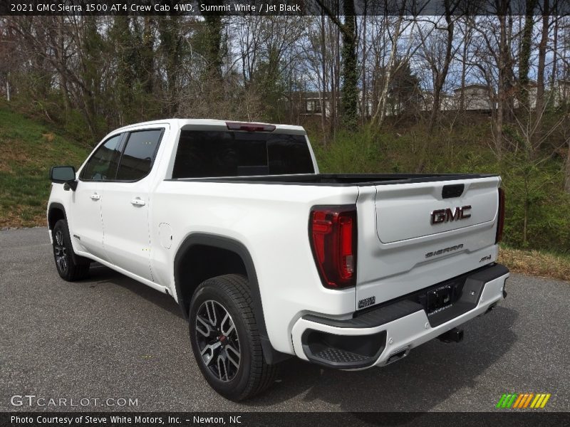 Summit White / Jet Black 2021 GMC Sierra 1500 AT4 Crew Cab 4WD