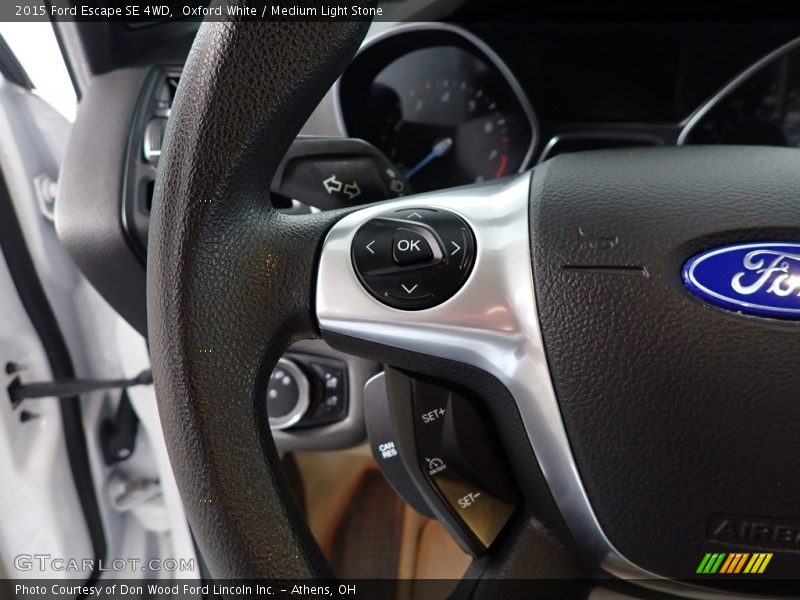 Oxford White / Medium Light Stone 2015 Ford Escape SE 4WD