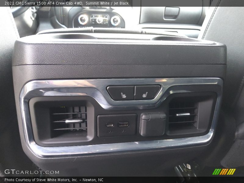 Summit White / Jet Black 2021 GMC Sierra 1500 AT4 Crew Cab 4WD