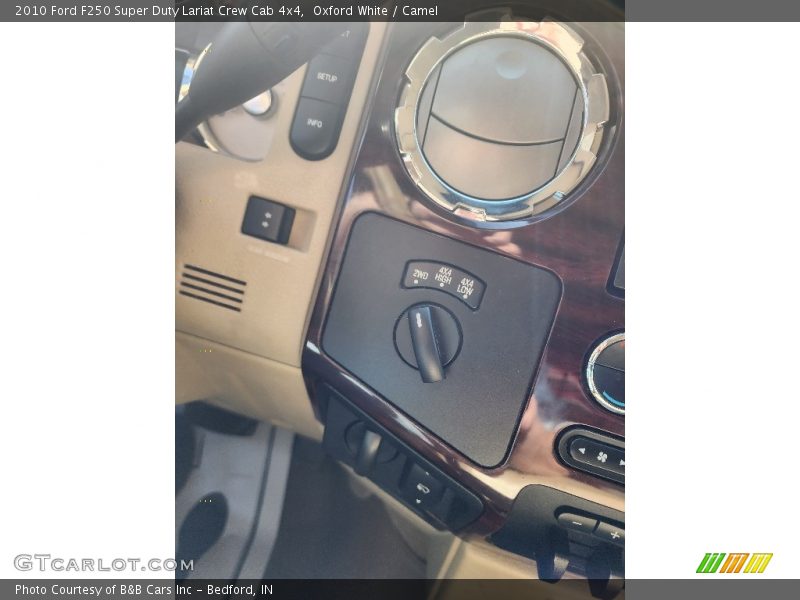 Oxford White / Camel 2010 Ford F250 Super Duty Lariat Crew Cab 4x4