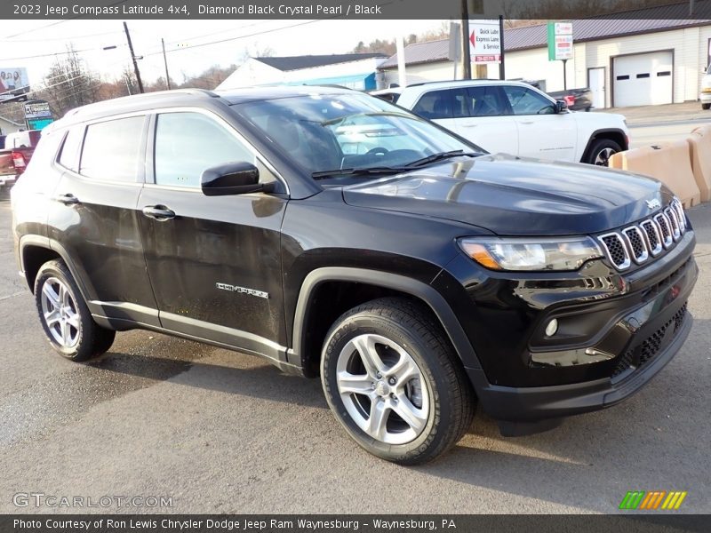 Diamond Black Crystal Pearl / Black 2023 Jeep Compass Latitude 4x4