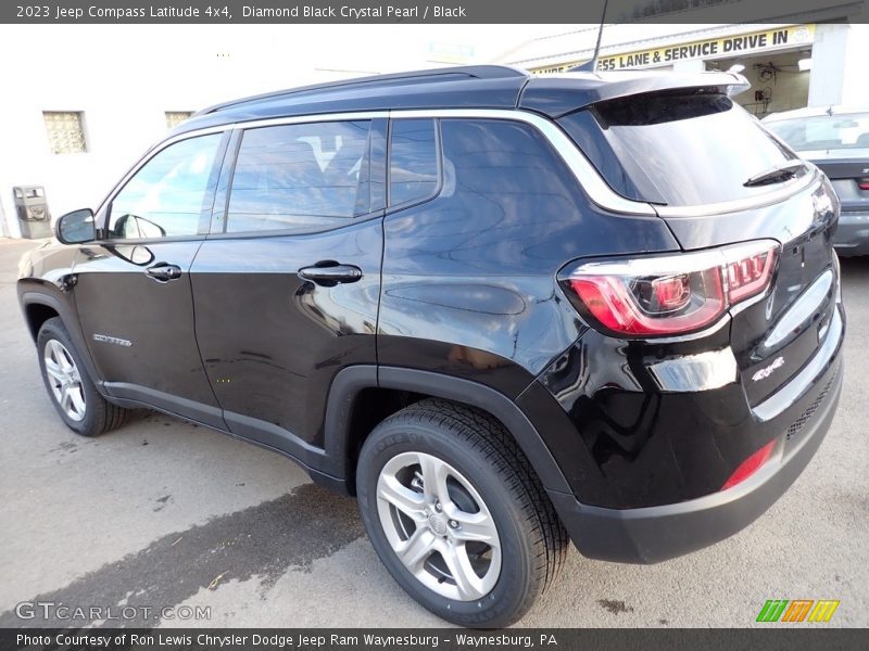 Diamond Black Crystal Pearl / Black 2023 Jeep Compass Latitude 4x4