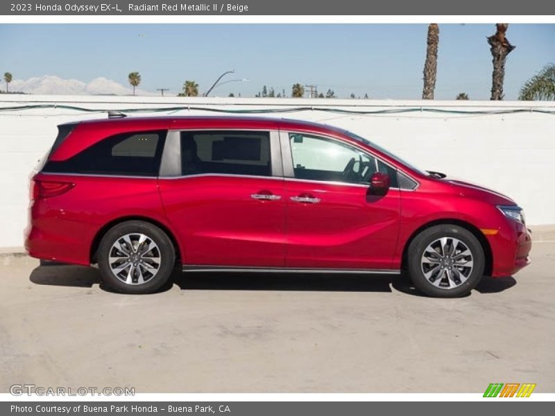 Radiant Red Metallic II / Beige 2023 Honda Odyssey EX-L
