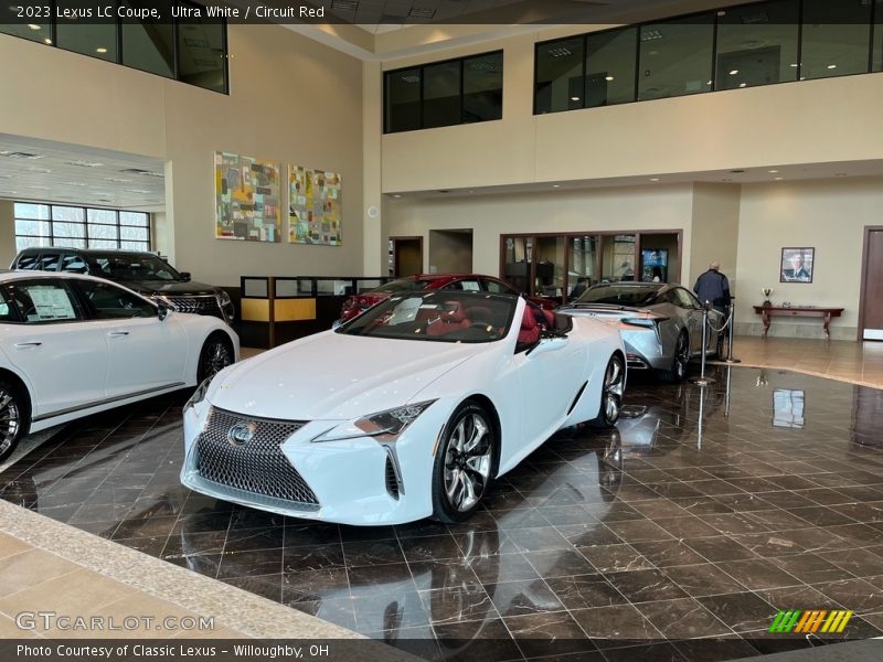 Front 3/4 View of 2023 LC Coupe