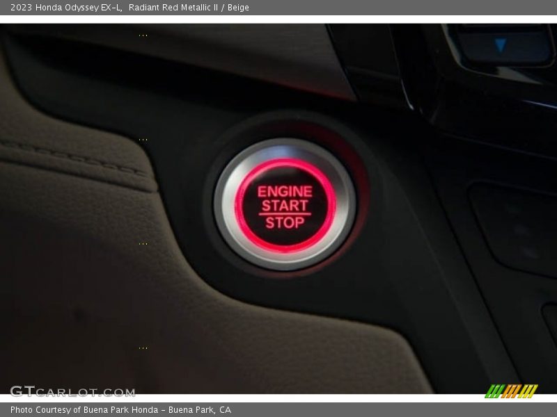 Radiant Red Metallic II / Beige 2023 Honda Odyssey EX-L