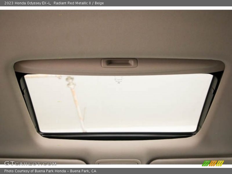 Radiant Red Metallic II / Beige 2023 Honda Odyssey EX-L