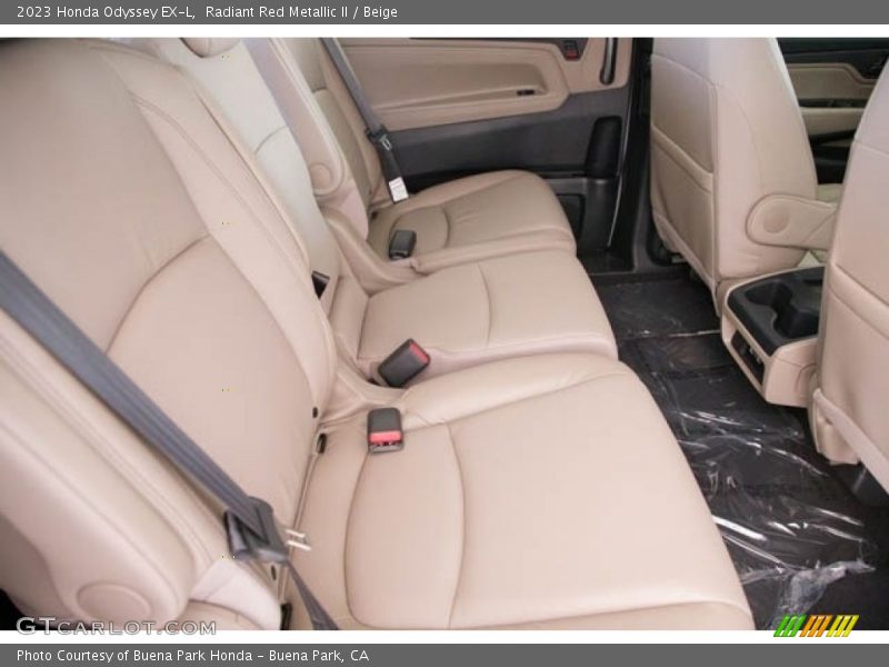 Radiant Red Metallic II / Beige 2023 Honda Odyssey EX-L