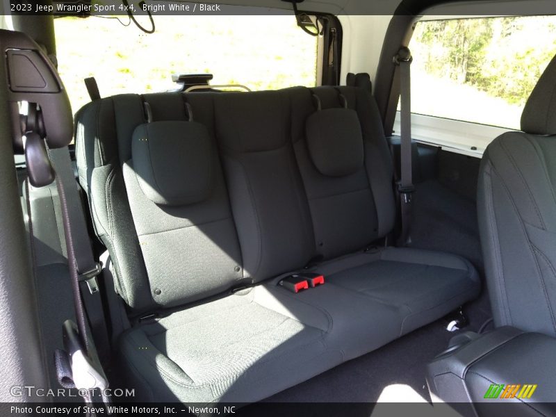 Bright White / Black 2023 Jeep Wrangler Sport 4x4