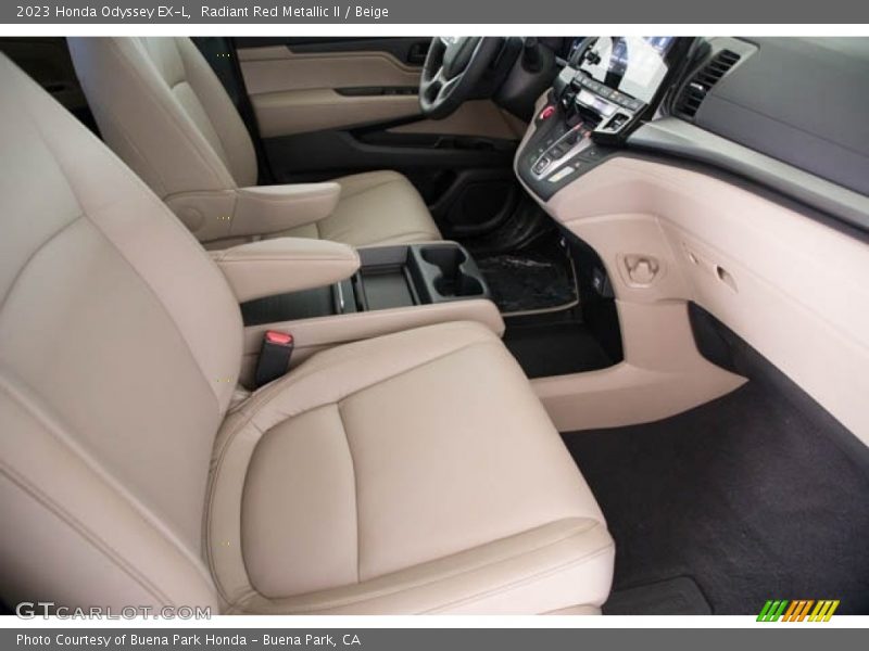 Radiant Red Metallic II / Beige 2023 Honda Odyssey EX-L