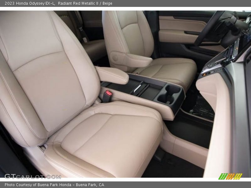 Radiant Red Metallic II / Beige 2023 Honda Odyssey EX-L
