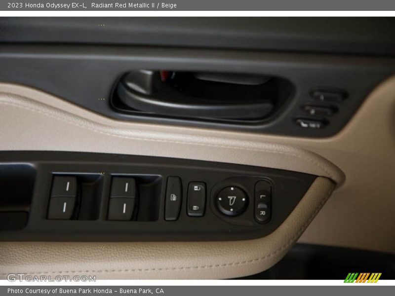 Radiant Red Metallic II / Beige 2023 Honda Odyssey EX-L