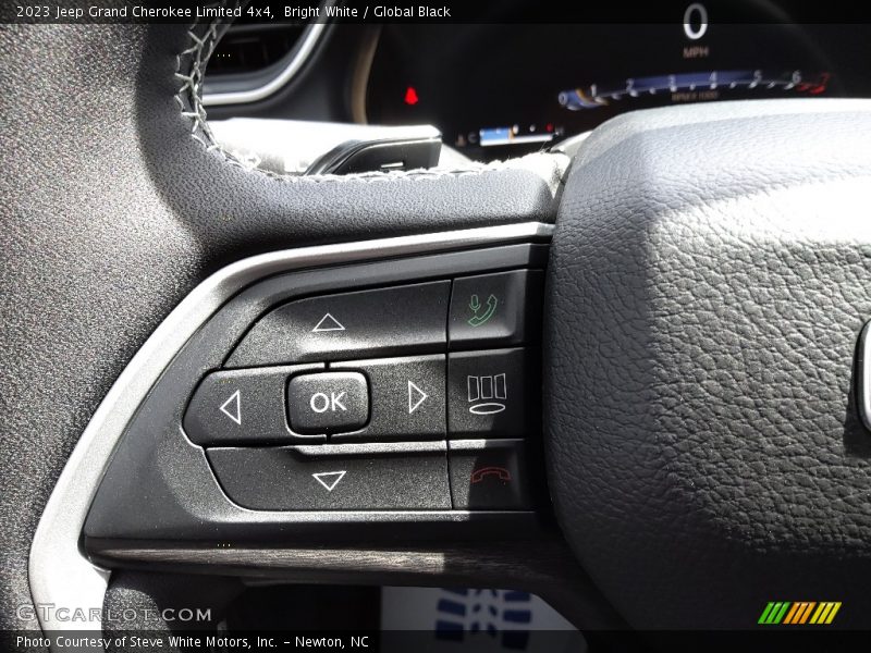 Bright White / Global Black 2023 Jeep Grand Cherokee Limited 4x4