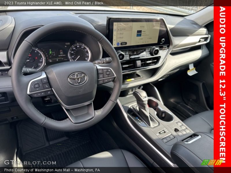 Wind Chill Pearl / Black 2023 Toyota Highlander XLE AWD
