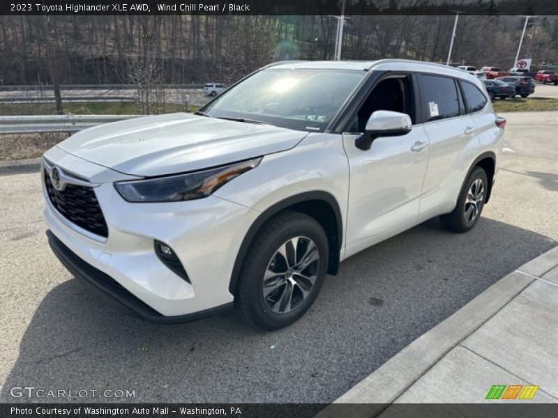 Wind Chill Pearl / Black 2023 Toyota Highlander XLE AWD
