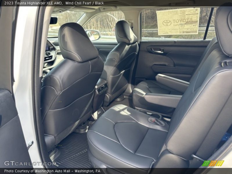 Wind Chill Pearl / Black 2023 Toyota Highlander XLE AWD