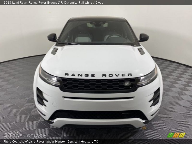 Fuji White / Cloud 2023 Land Rover Range Rover Evoque S R-Dynamic