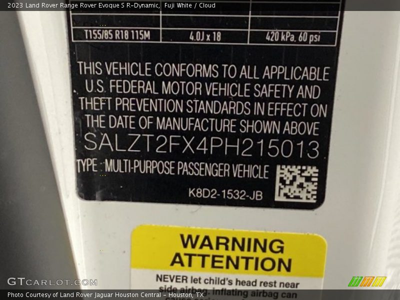 Fuji White / Cloud 2023 Land Rover Range Rover Evoque S R-Dynamic