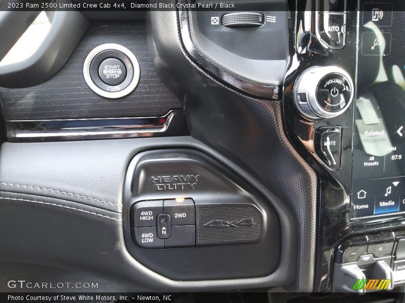 Controls of 2023 2500 Limited Crew Cab 4x4
