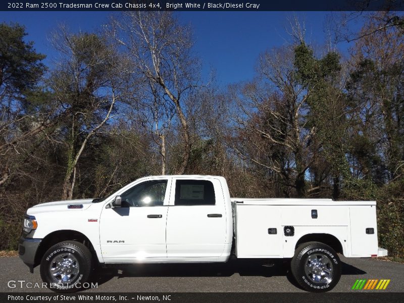 Bright White / Black/Diesel Gray 2022 Ram 2500 Tradesman Crew Cab Chassis 4x4