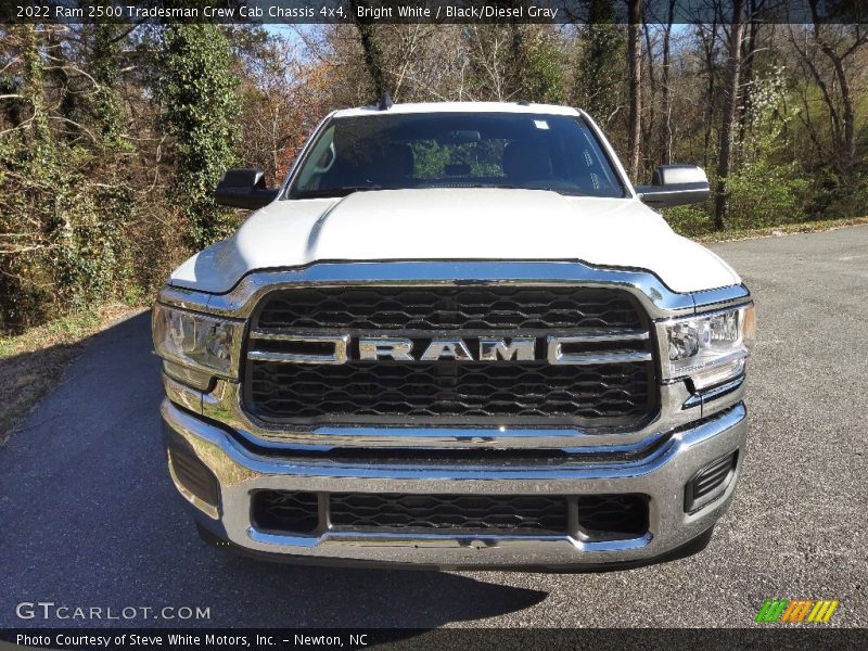 Bright White / Black/Diesel Gray 2022 Ram 2500 Tradesman Crew Cab Chassis 4x4