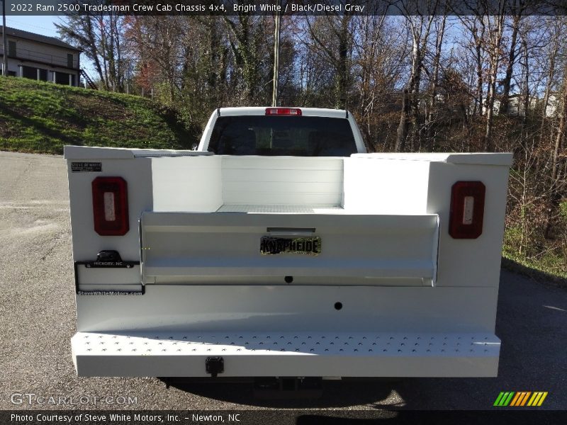 Bright White / Black/Diesel Gray 2022 Ram 2500 Tradesman Crew Cab Chassis 4x4