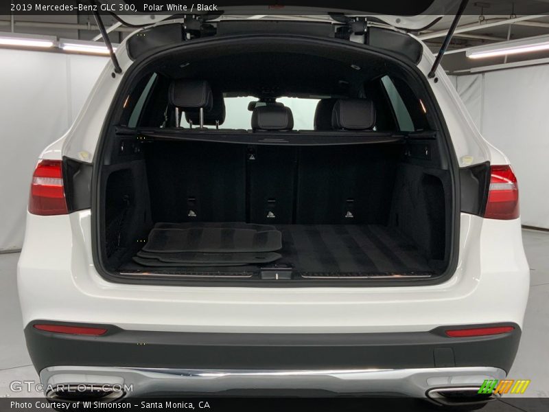 Polar White / Black 2019 Mercedes-Benz GLC 300