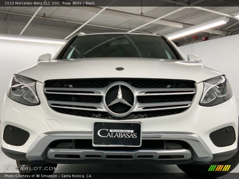 Polar White / Black 2019 Mercedes-Benz GLC 300