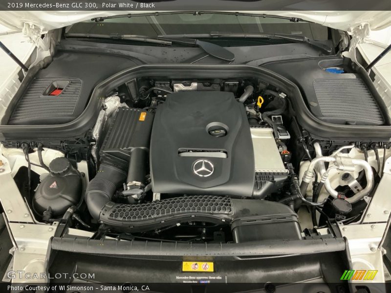 Polar White / Black 2019 Mercedes-Benz GLC 300