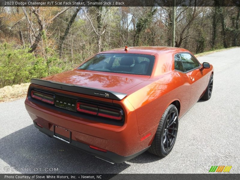 Sinamon Stick / Black 2023 Dodge Challenger R/T Scat Pack Shaker