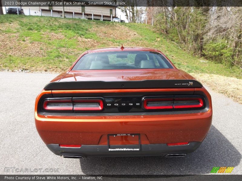 Sinamon Stick / Black 2023 Dodge Challenger R/T Scat Pack Shaker