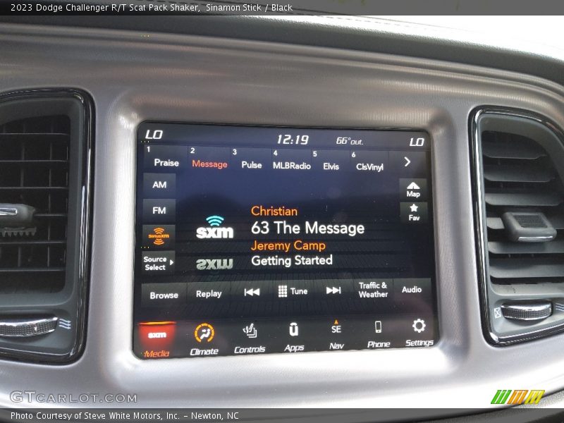 Sinamon Stick / Black 2023 Dodge Challenger R/T Scat Pack Shaker