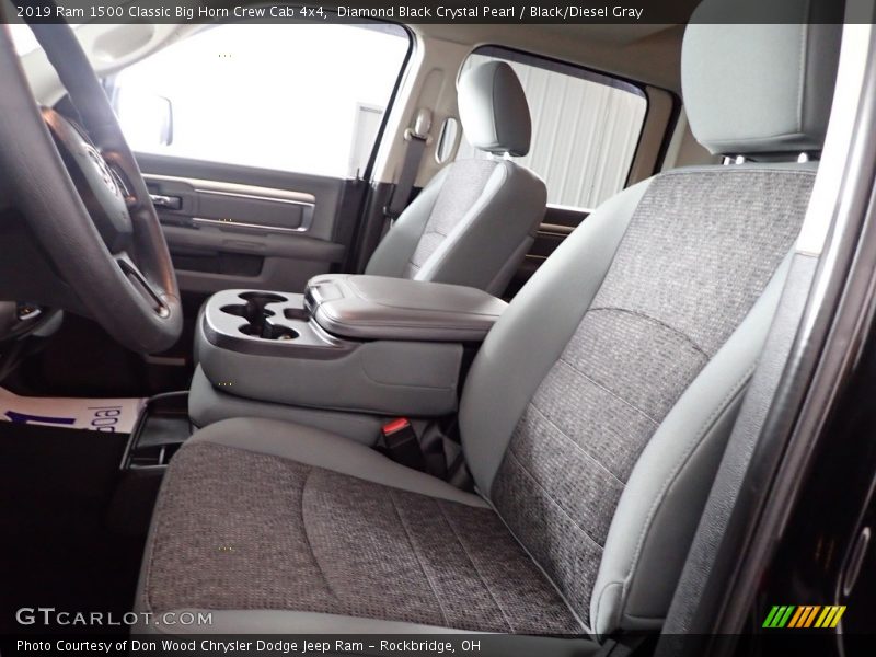 Diamond Black Crystal Pearl / Black/Diesel Gray 2019 Ram 1500 Classic Big Horn Crew Cab 4x4