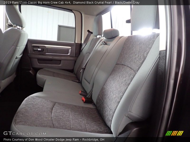 Diamond Black Crystal Pearl / Black/Diesel Gray 2019 Ram 1500 Classic Big Horn Crew Cab 4x4