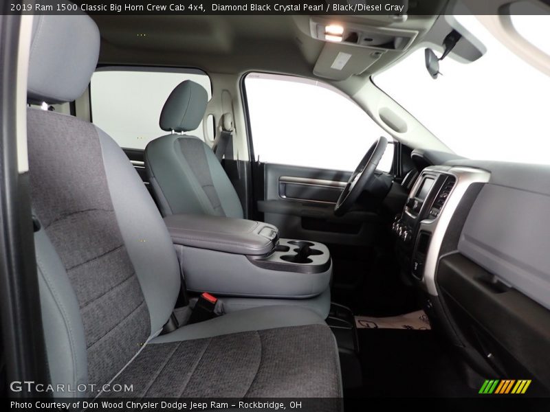 Diamond Black Crystal Pearl / Black/Diesel Gray 2019 Ram 1500 Classic Big Horn Crew Cab 4x4