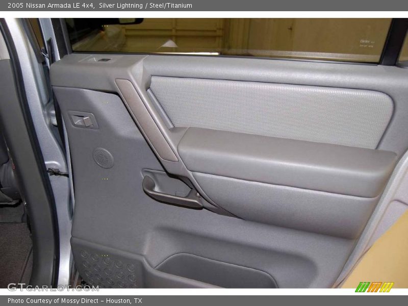 Silver Lightning / Steel/Titanium 2005 Nissan Armada LE 4x4