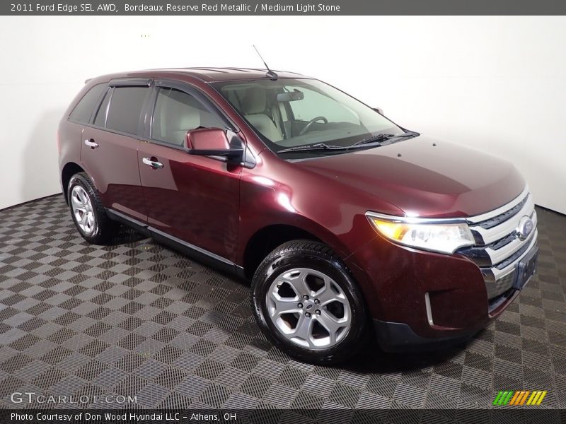 Front 3/4 View of 2011 Edge SEL AWD