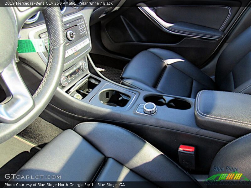Polar White / Black 2019 Mercedes-Benz GLA 250 4Matic