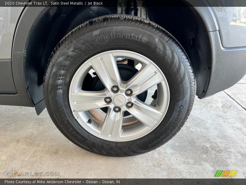 Satin Steel Metallic / Jet Black 2020 Chevrolet Trax LT
