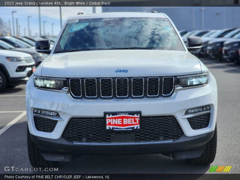 Bright White / Global Black 2023 Jeep Grand Cherokee 4XE