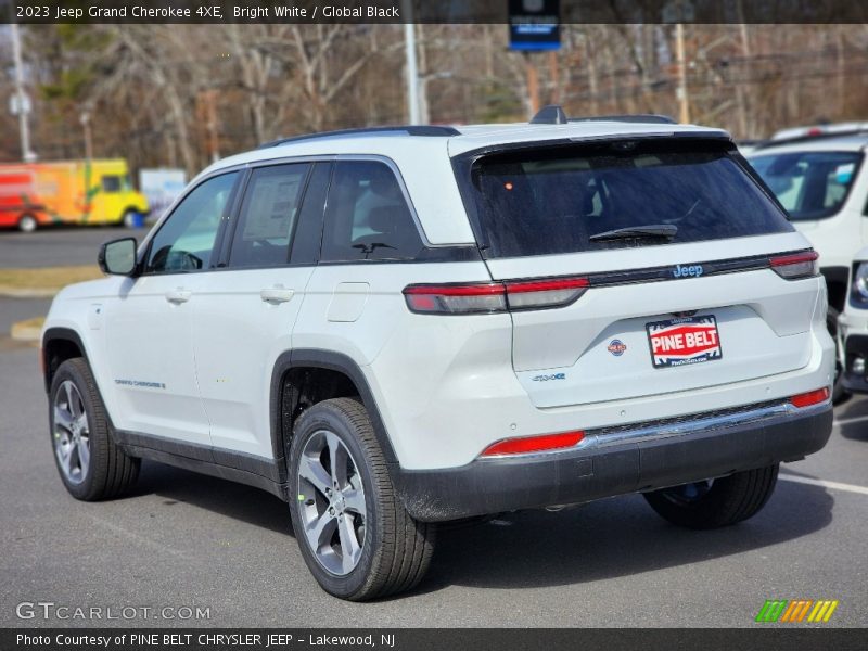 Bright White / Global Black 2023 Jeep Grand Cherokee 4XE