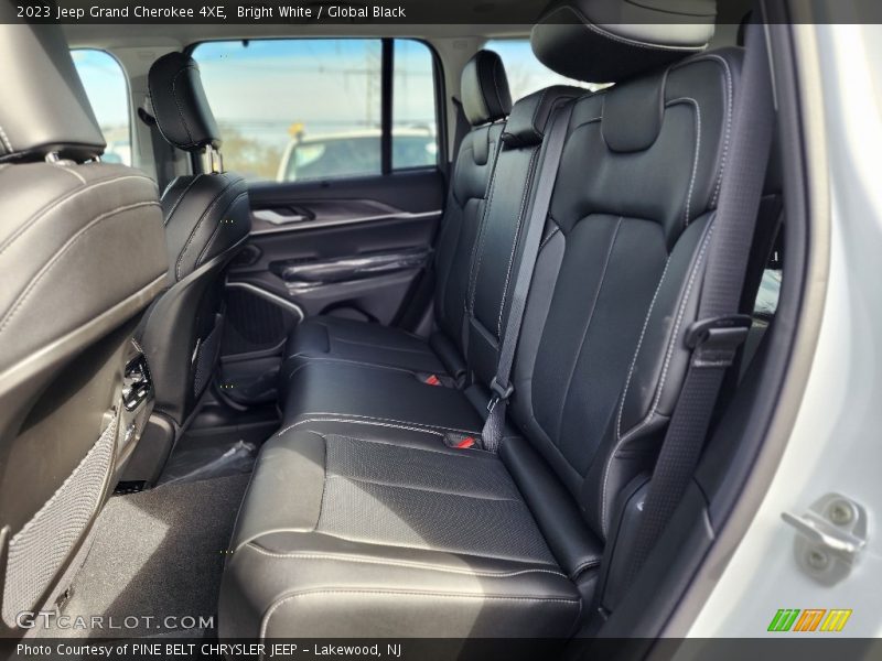 Bright White / Global Black 2023 Jeep Grand Cherokee 4XE
