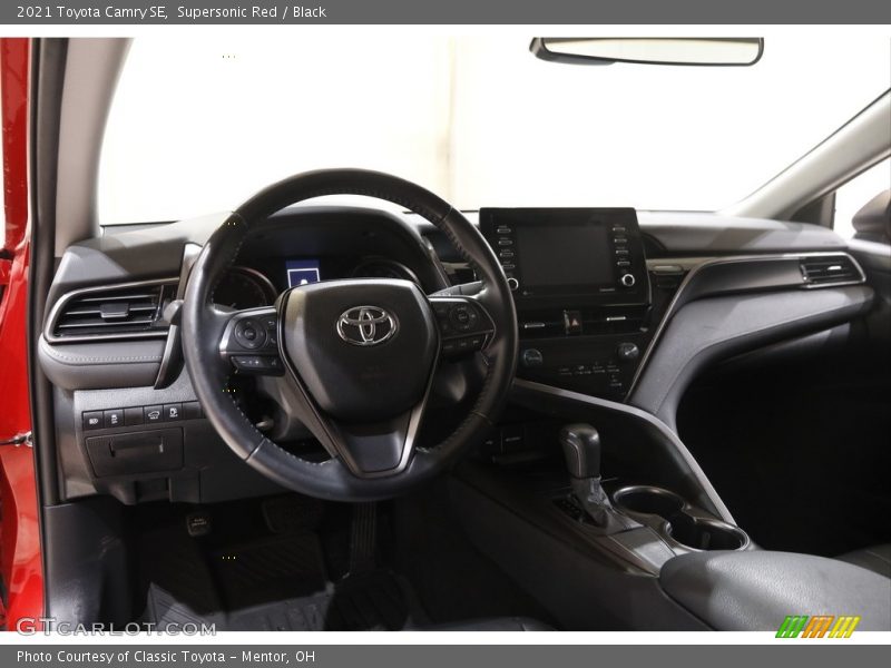 Supersonic Red / Black 2021 Toyota Camry SE