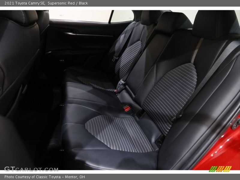 Supersonic Red / Black 2021 Toyota Camry SE