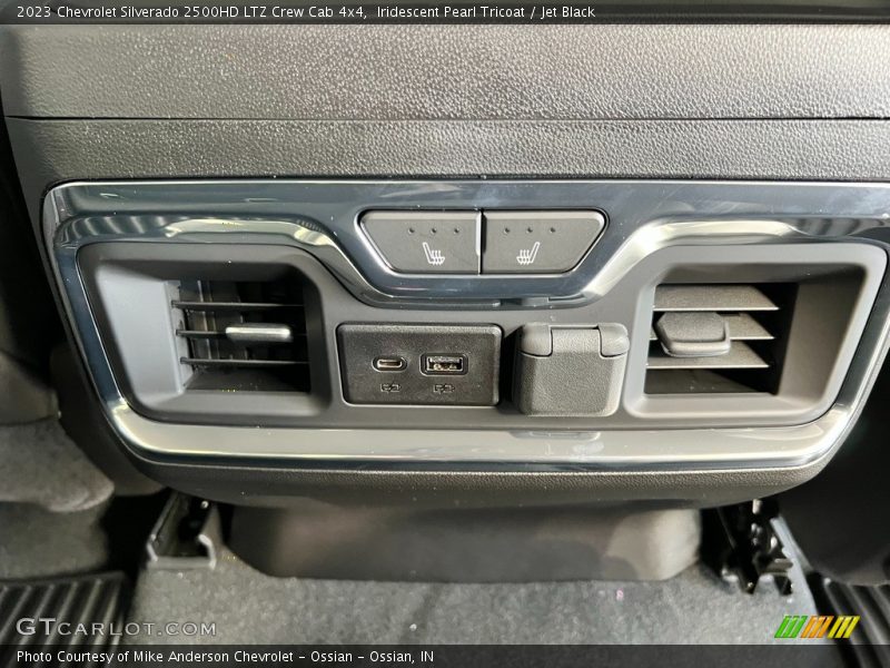 Iridescent Pearl Tricoat / Jet Black 2023 Chevrolet Silverado 2500HD LTZ Crew Cab 4x4