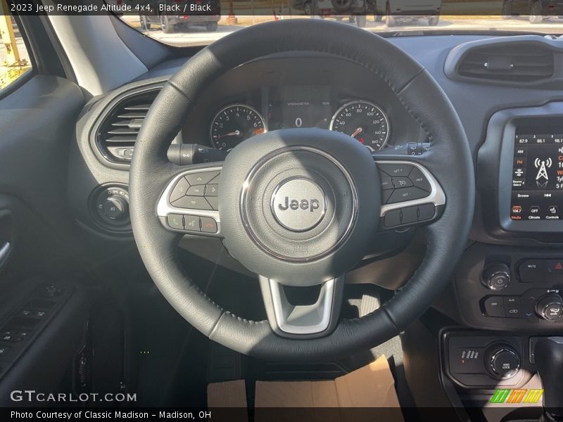Black / Black 2023 Jeep Renegade Altitude 4x4