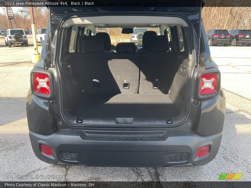 Black / Black 2023 Jeep Renegade Altitude 4x4