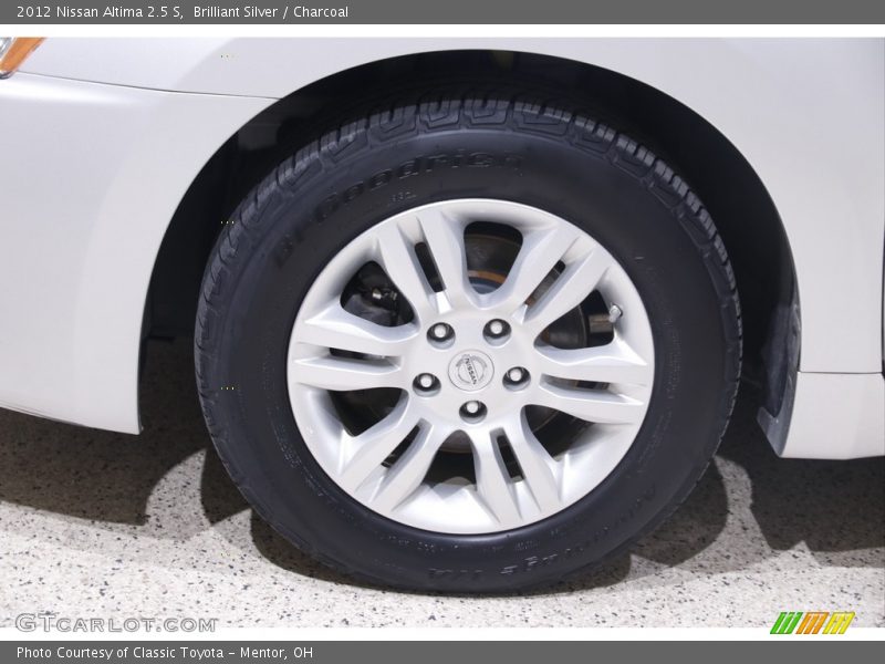 Brilliant Silver / Charcoal 2012 Nissan Altima 2.5 S