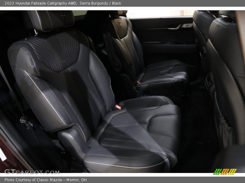 Sierra Burgundy / Black 2023 Hyundai Palisade Calligraphy AWD